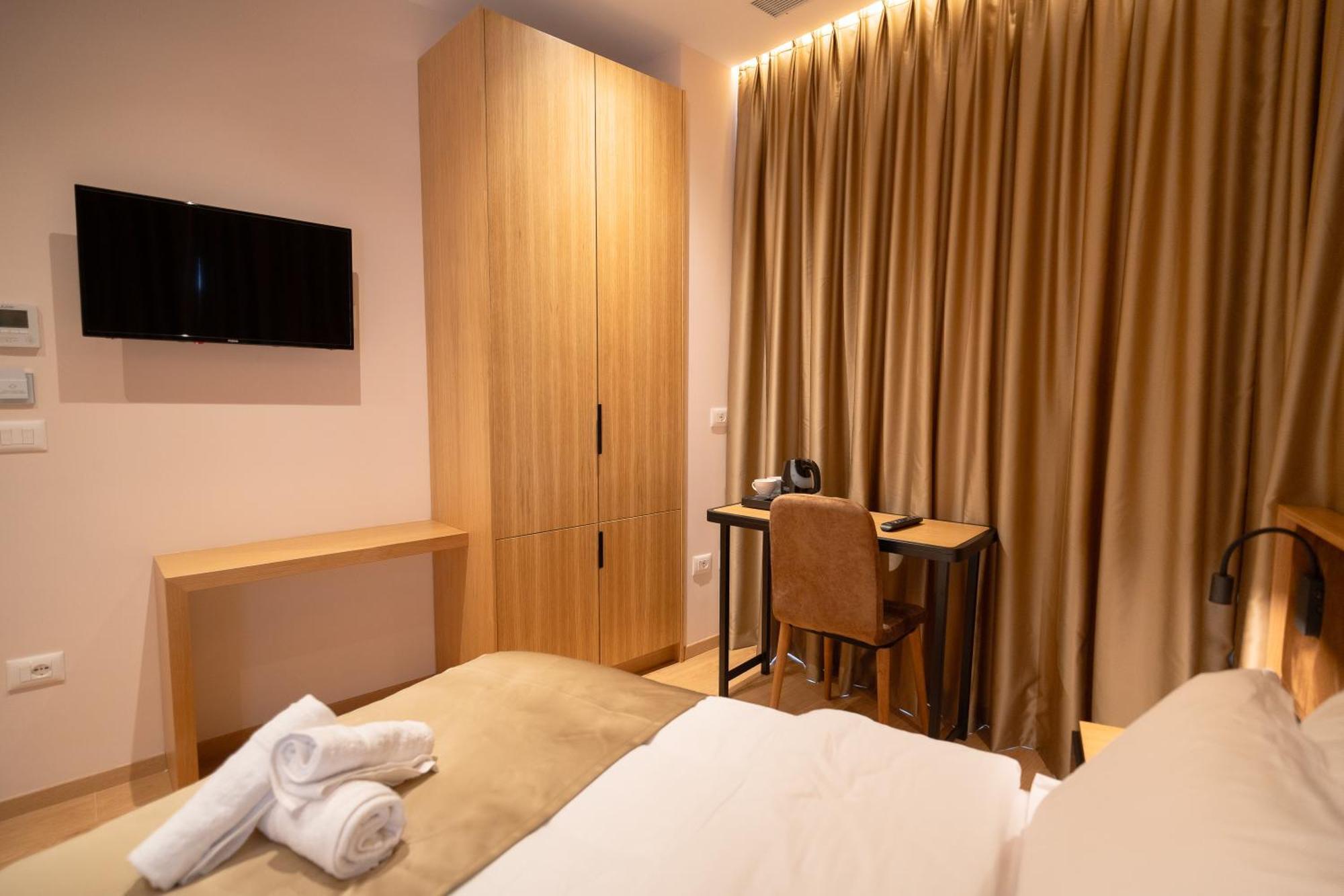 Hotel Boutique Jera Tirana Exterior photo