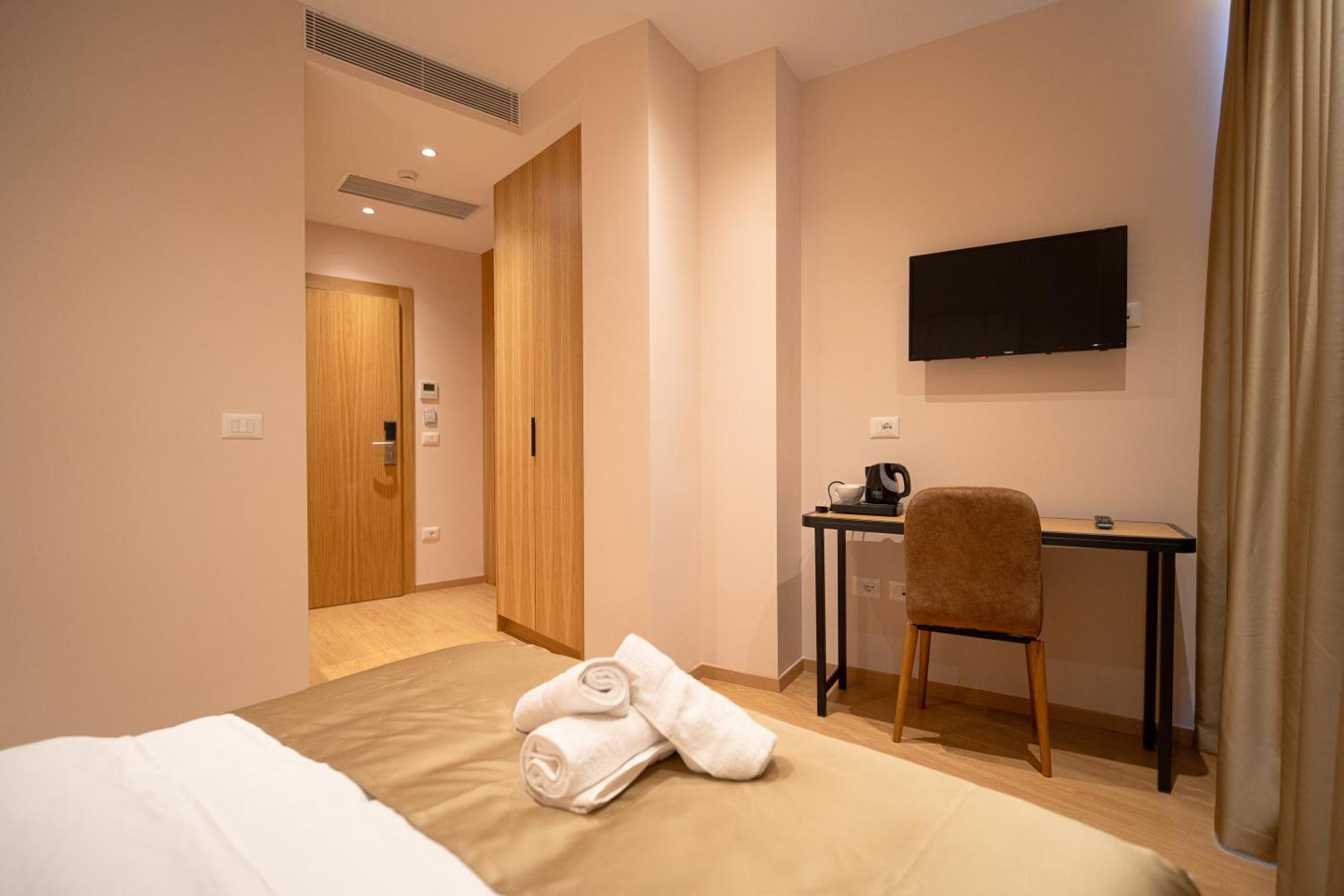 Hotel Boutique Jera Tirana Exterior photo